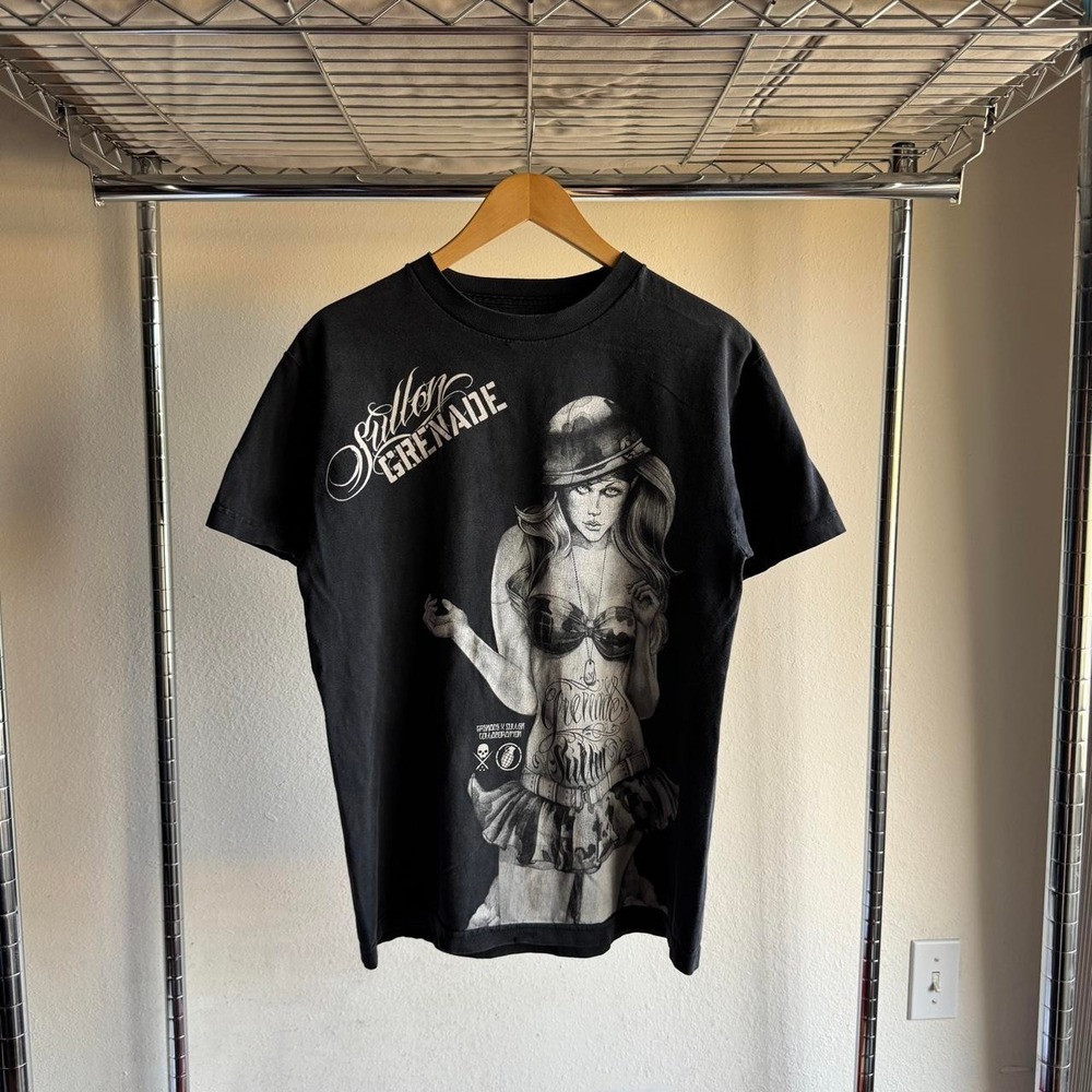 Sullen Grenade Men Black Military Pinup Tattoo Art Graphic T-Shirt Medium USA